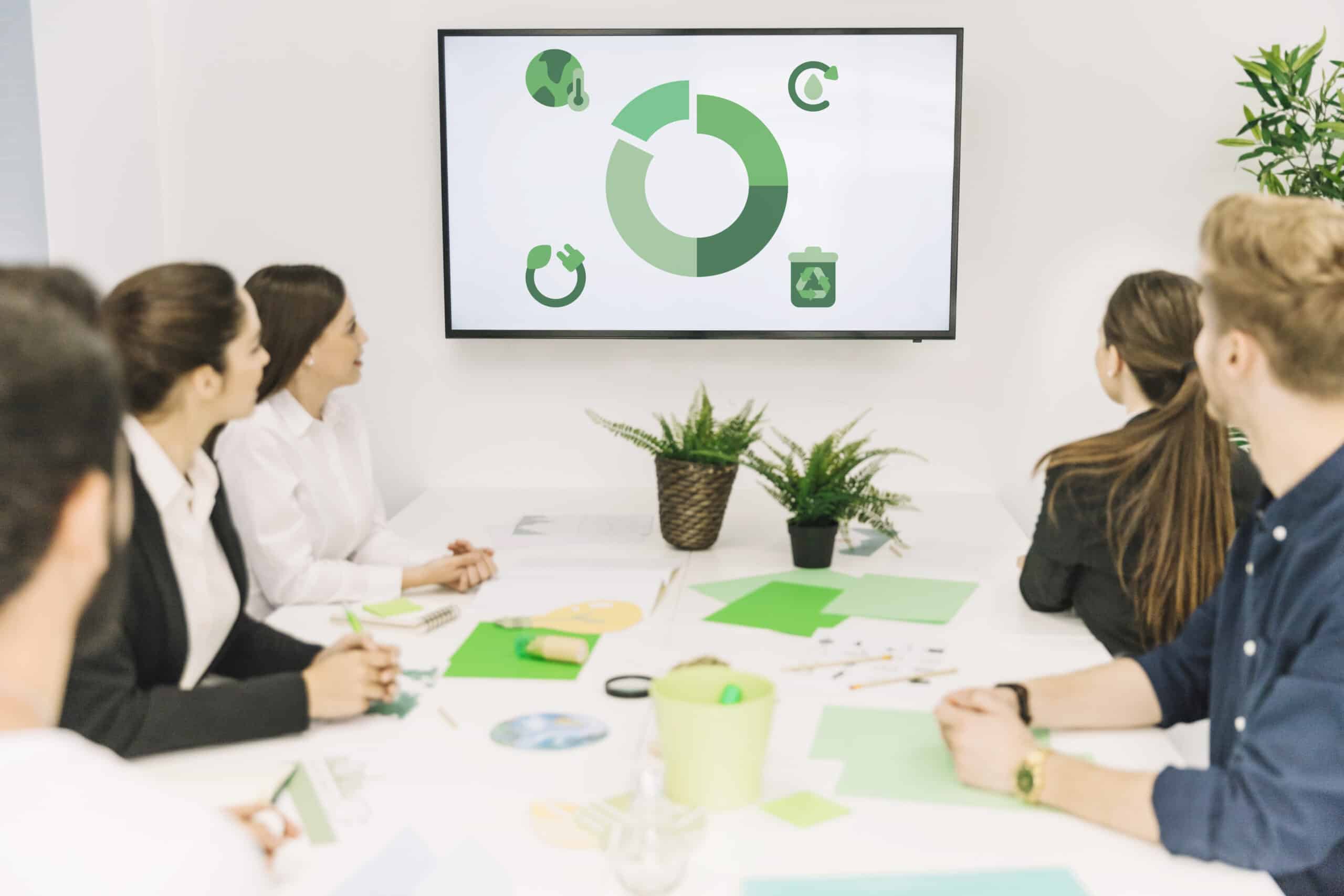 group-businesspeople-looking-natural-resources-icon-meeting